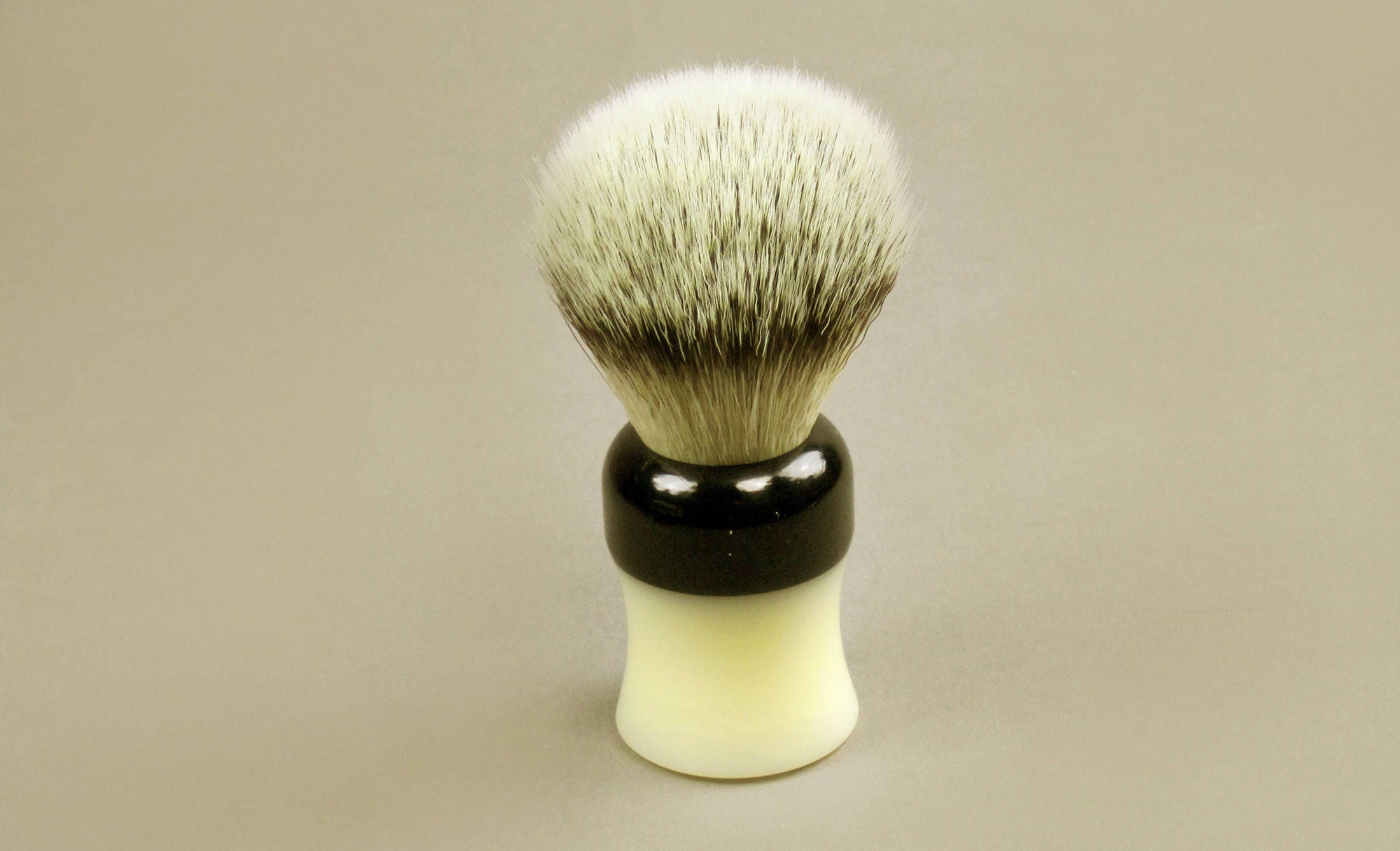 Acrylic Handle Shaving Brush, Synthetic Fiber