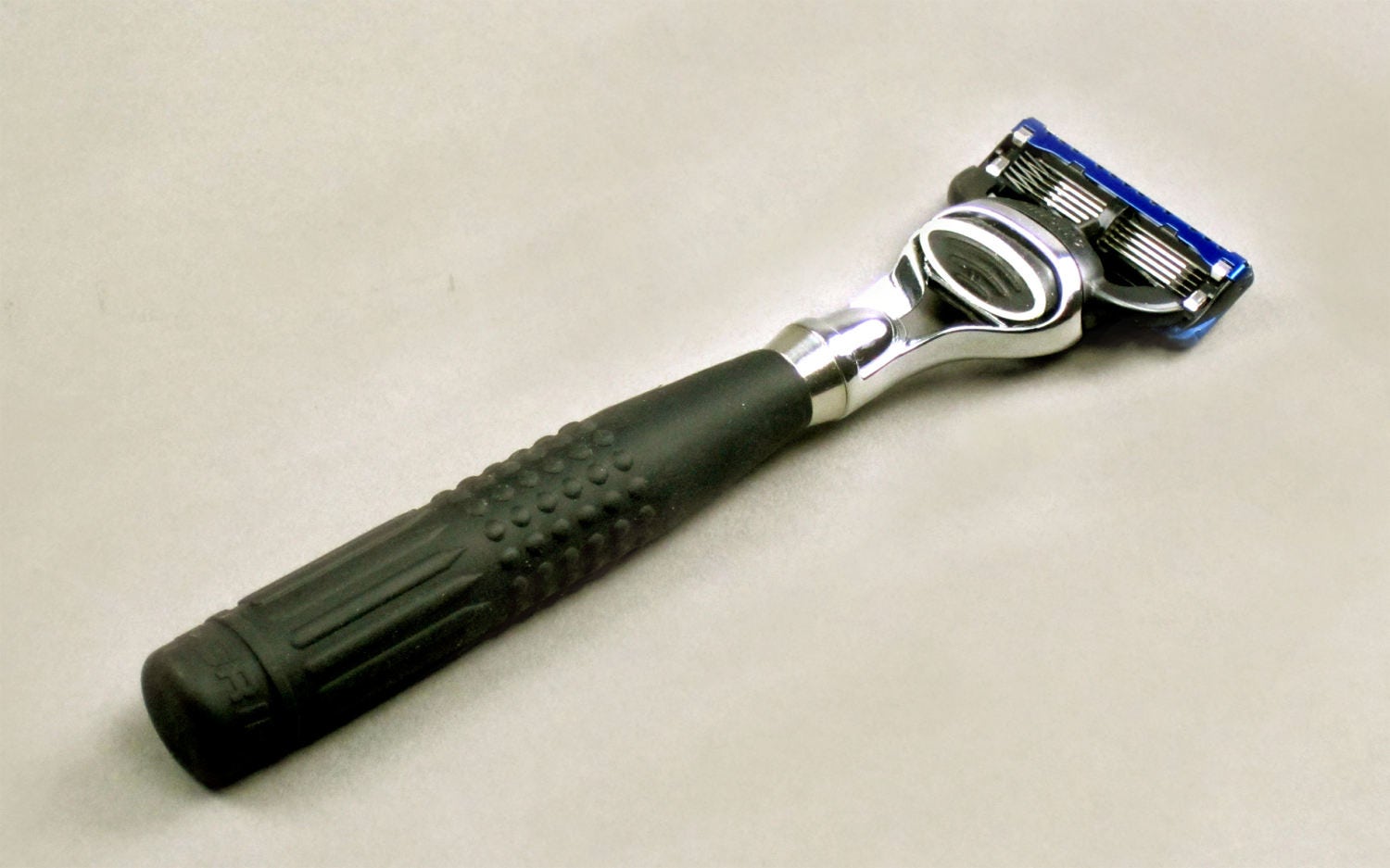 Razor-Grip Shaving Razor